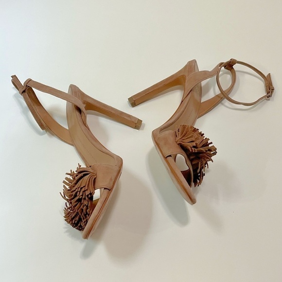 Banana Republic brown tan suede leather "Honey" fringe pumps sandals. Women 8.5 - Picture 4 of 14